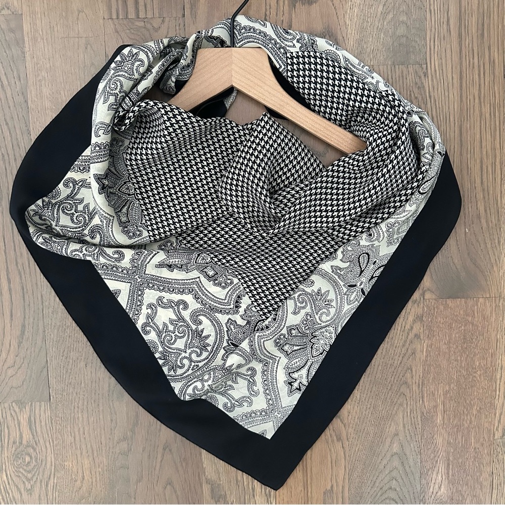 Vintage Echo 100% Silk Houndstooth Paisley Print Scarf Black and Cream 34" sq